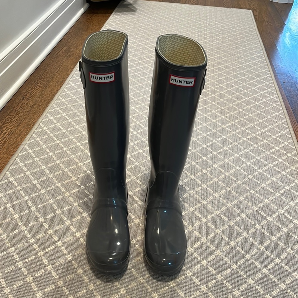 Grey Hunter Rain boots - size 8